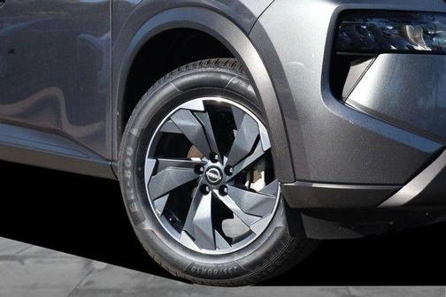 Gun Metallic 2025 Nissan Rogue SV