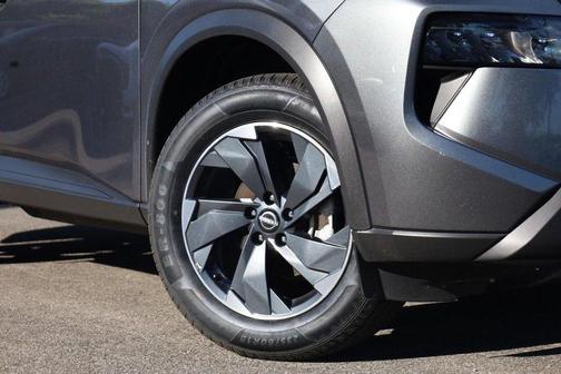 Gun Metallic 2025 Nissan Rogue SV