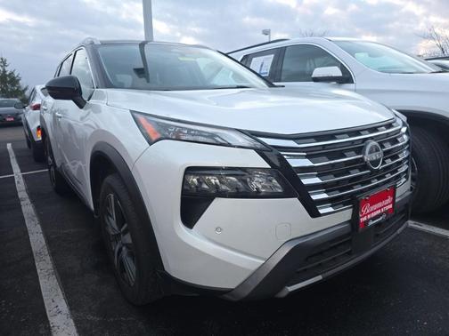 2024 Nissan Rogue SL