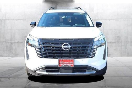 Everest White P 2026 Nissan Pathfinder Platinum