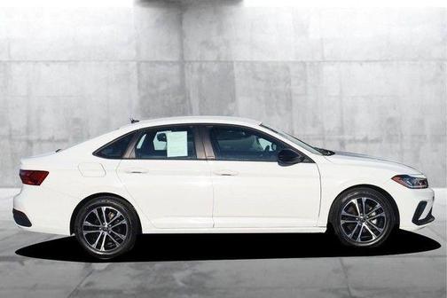 Pure White 2025 Volkswagen Jetta 1.5T Sport