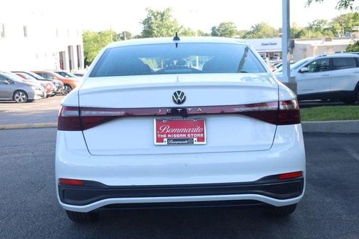 Pure White 2025 Volkswagen Jetta 1.5T Sport