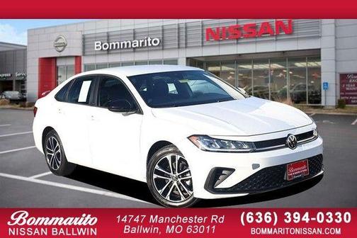 Pure White 2025 Volkswagen Jetta 1.5T Sport
