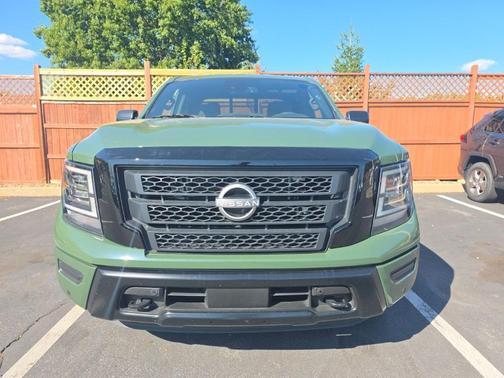 2024 Nissan Titan SV