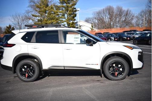 2025 Nissan Rogue Rock Creek