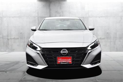 2025 Nissan Altima SL