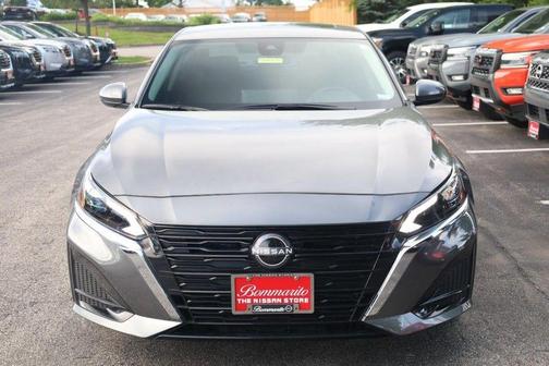 Gun Metallic 2025 Nissan Altima SV