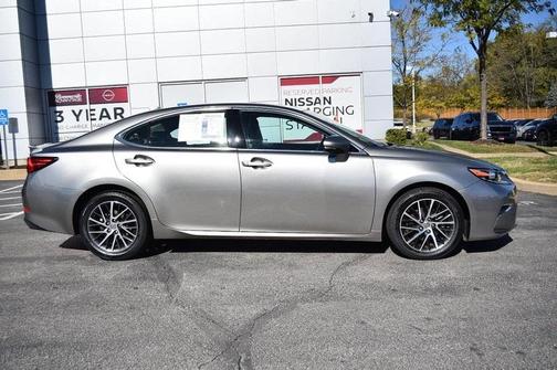 2017 Lexus ES 350 Base