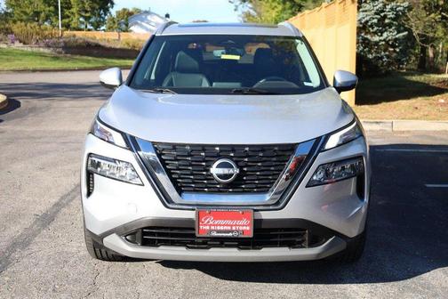 Brilliant Silver Metallic 2022 Nissan Rogue SV