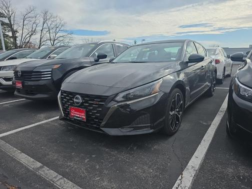 2025 Nissan Altima SR