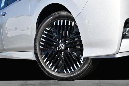 2024 Nissan Leaf SV PLUS