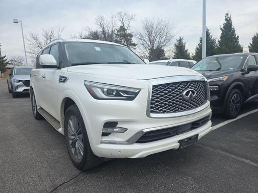 2024 INFINITI QX80 Luxe