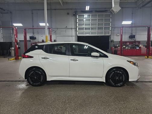 2024 Nissan Leaf SV PLUS