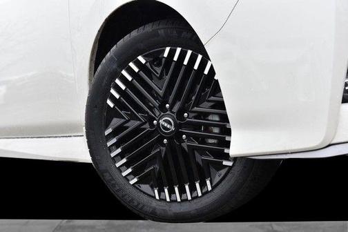 2024 Nissan Leaf SV PLUS