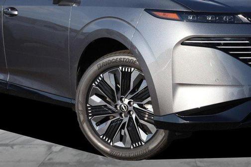 Gun Metallic 2027 Nissan Murano Platinum