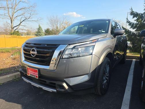 Gun Metallic 2025 Nissan Pathfinder SL