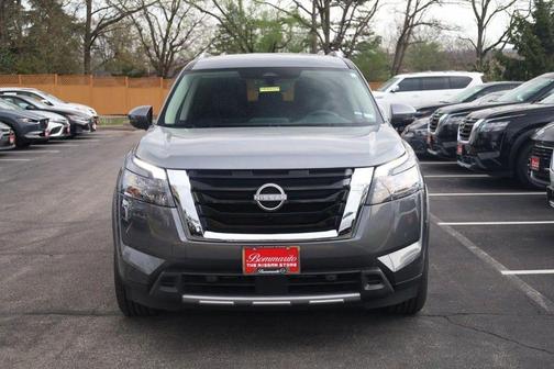 Gun Metallic 2025 Nissan Pathfinder SL