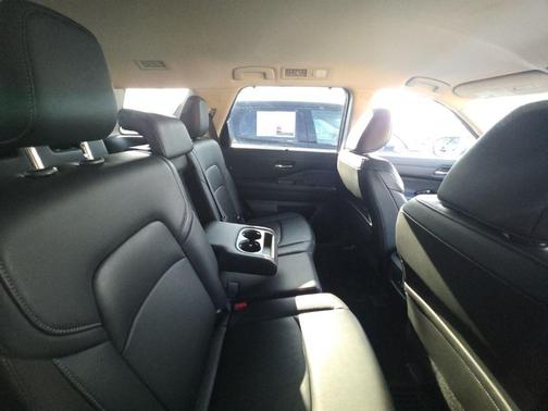 Gun Metallic 2025 Nissan Pathfinder SL