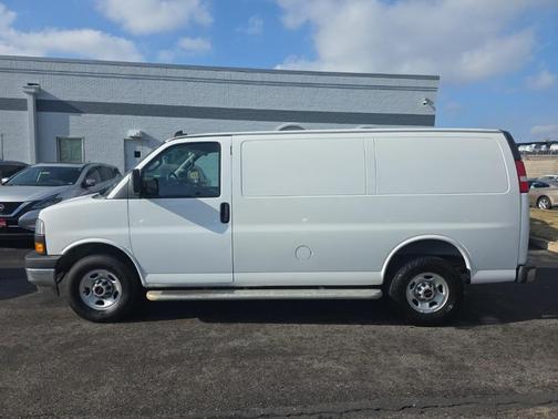 2024 GMC Savana 2500 Work Van