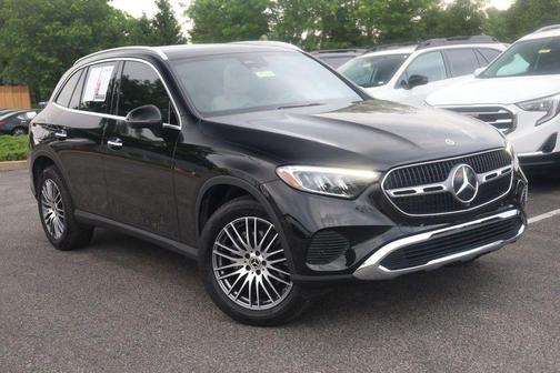 Obsidian Black Metallic 2024 Mercedes-Benz GLC 300 Base 4MATIC