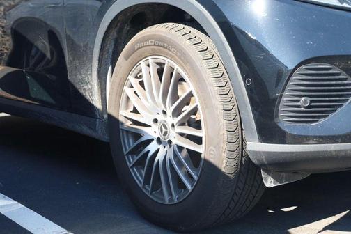 Obsidian Black Metallic 2024 Mercedes-Benz GLC 300 Base 4MATIC
