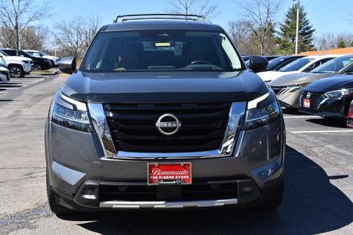 2023 Nissan Pathfinder Platinum