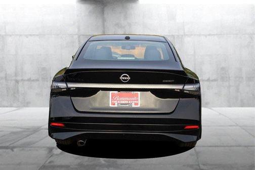 Black 2027 Nissan Sentra SR