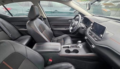 Brilliant Silver Metallic 2019 Nissan Altima 2.5 SR
