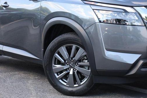 Gun Metallic 2025 Nissan Pathfinder SV