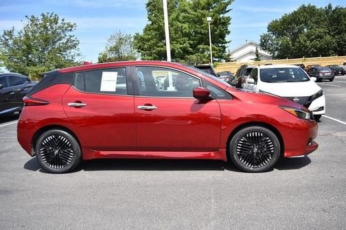 2024 Nissan Leaf SV PLUS