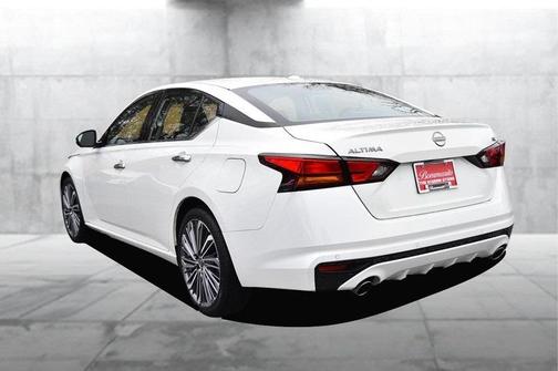 2025 Nissan Altima SL