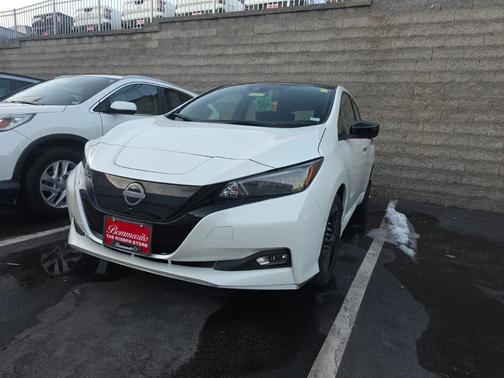 2024 Nissan Leaf SV PLUS