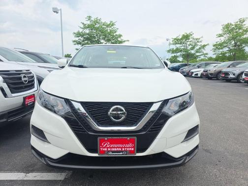 Glacier White 2020 Nissan Rogue Sport S