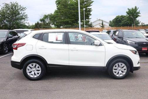 Glacier White 2020 Nissan Rogue Sport S