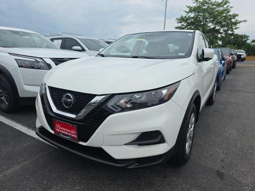 Glacier White 2020 Nissan Rogue Sport S