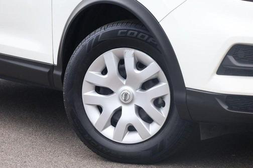 Glacier White 2020 Nissan Rogue Sport S