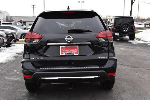 2018 Nissan Rogue SV