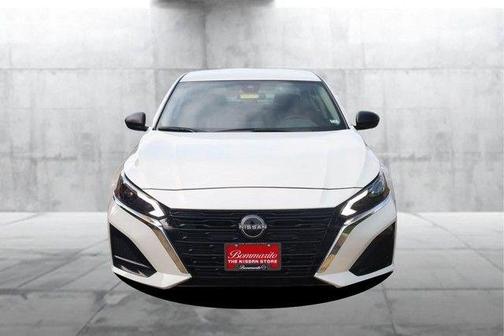 Glacier White 2025 Nissan Altima SV