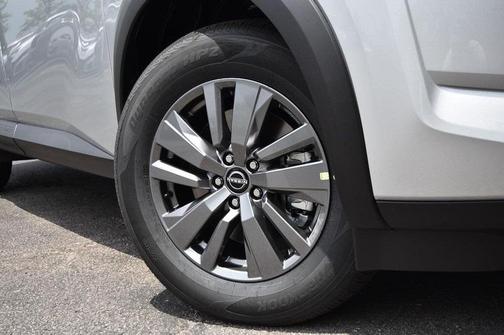 2025 Nissan Pathfinder S