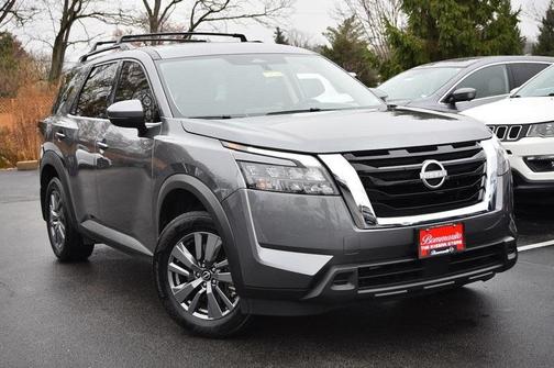 2024 Nissan Pathfinder SV