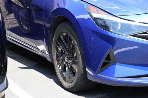 Intense Blue 2022 Hyundai ELANTRA SEL