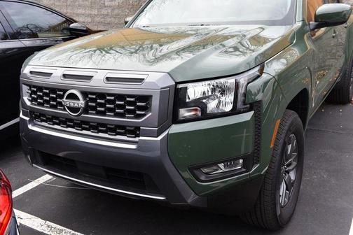 2025 Nissan Frontier SV