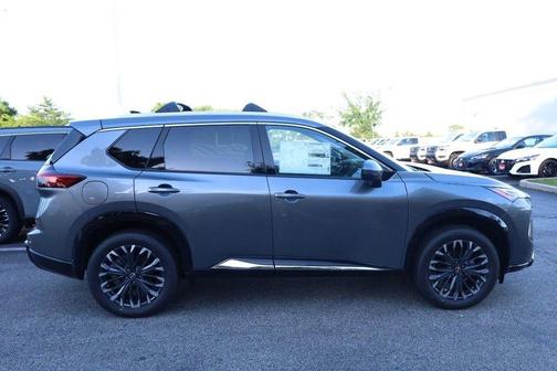 Gun Metallic 2026 Nissan Rogue Platinum