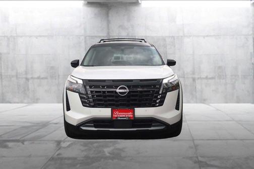 White / Black 2026 Nissan Pathfinder Platinum