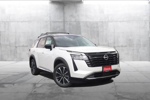 White / Black 2026 Nissan Pathfinder Platinum