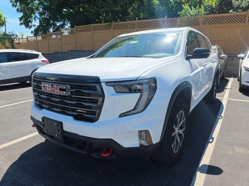 Summit White 2025 GMC Acadia AT4