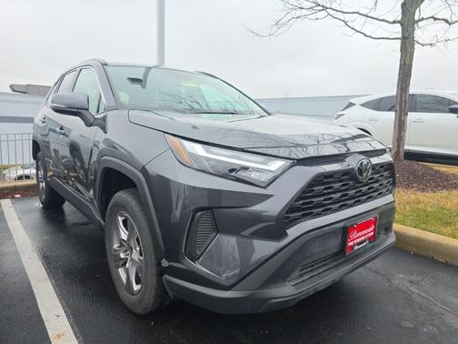 2025 Toyota RAV4 XLE