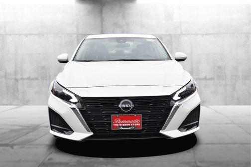 2025 Nissan Altima SL