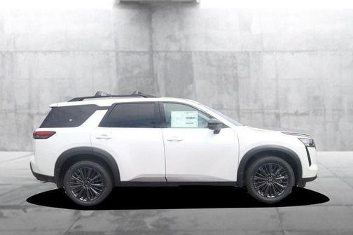 Everest White P 2026 Nissan Pathfinder SL