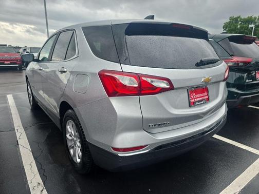 Silver Ice Metallic 2021 Chevrolet Equinox 1LT